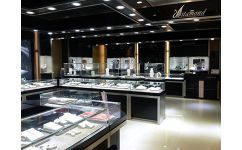 展柜設計 制作 安裝報價 沈陽道具安裝 廣州市易格裝飾工程沈陽分公司